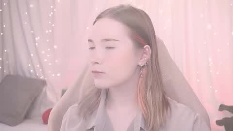 Lina online show from 11.05.25