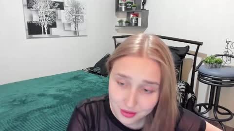 Lina online show from 01.18.25