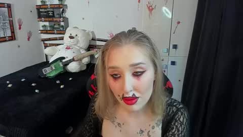 Lina online show from 10.27.25