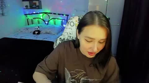 Lina online show from 11.06.25