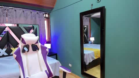  Linda  online show from 01.25.25