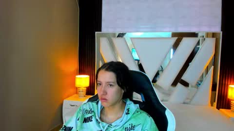  Linda  online show from 11.02.25