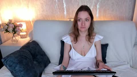 Linda  GMT2 Mon Tu Fri Sa Su  0300am-1000 am online show from 04.06.26