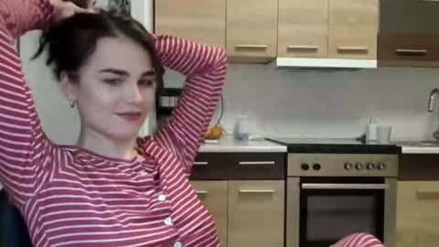 Linda online show from 11.22.25