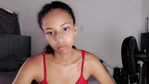 Snapshot of linda_brown_1 chatting on 02.09.26 linda brown online show from 02.09.26