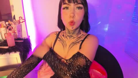 Lindaa maria  online show from 03.04.26