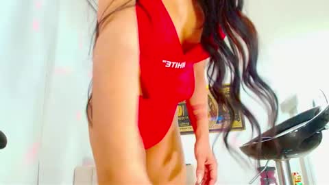 LAURA RAMIREZ online show from 01.05.25