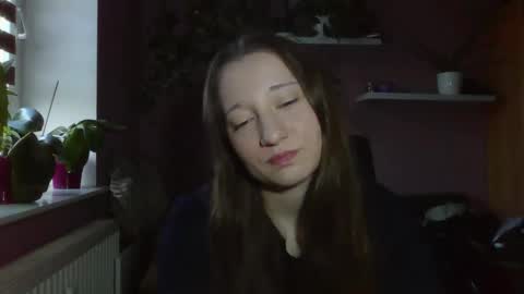 Snapshot of lindaamore chatting on 09.23.25 LindaAmore online show from 09.23.25