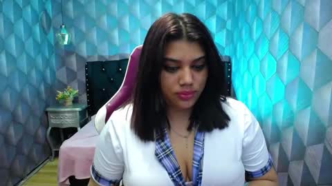    online show from 01.08.25