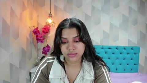 Snapshot of lindabreexlove chatting on 06.22.26 online show from 06.22.26