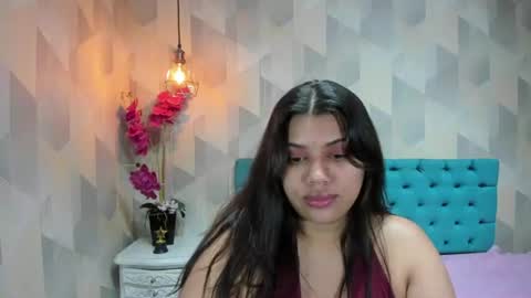 Snapshot of lindabreexlove chatting on 06.25.26 online show from 06.25.26