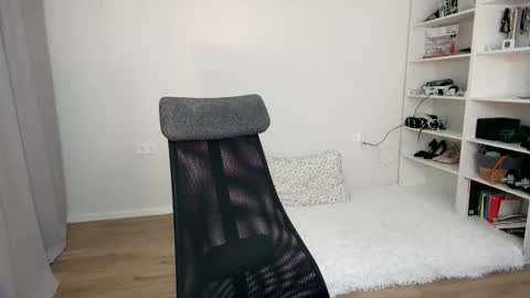 Call me Linda online show from 09.30.25