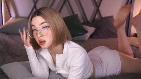 your Linda is back online show from 02.10.25