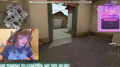 Snapshot of linddamortt chatting on 03.12.25 CatalinaANIDEA online show from 03.12.25