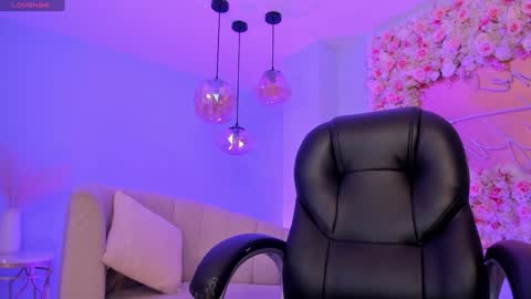 Snapshot of lindseymoss_ chatting on 01.13.25 Lindsey Moss online show from 01.13.25