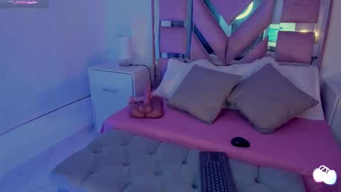 Snapshot of lindseymoss_ chatting on 09.29.25 Lindsey Moss online show from 09.29.25