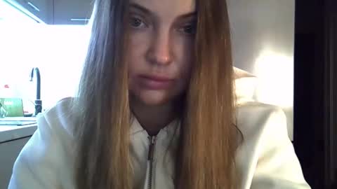 Anna online show from 10.15.25