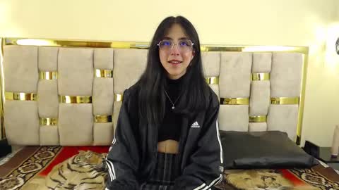 ling ling24 online show from 01.31.25