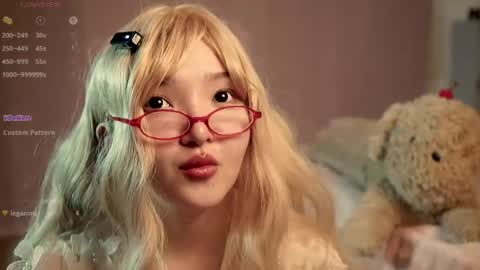 Linh -   online show from 06.03.26