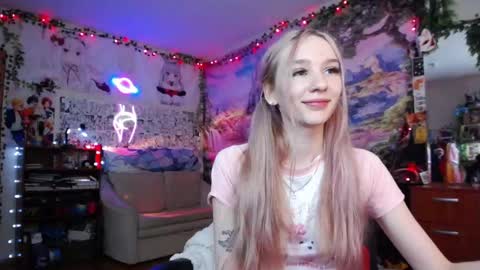 Snapshot of linlin_cuteeee chatting on 02.02.25 Lin online show from 02.02.25