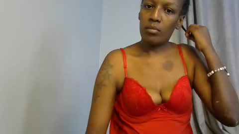 Linniecarol online show from 10.30.25