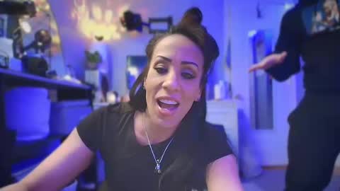 linuxgirlsudosu online show from 02.04.25