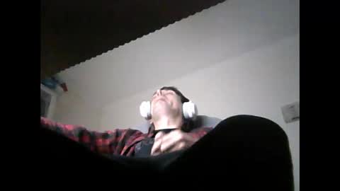 Snapshot of liongr69 chatting on 02.18.25 liongr69 online show from 02.18.25