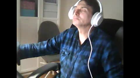 Snapshot of liongr69 chatting on 03.08.25 liongr69 online show from 03.08.25