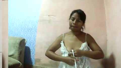 Snapshot of liora_selene chatting on 03.08.25 liora online show from 03.08.25