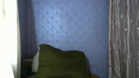 Snapshot of liora_selene chatting on 11.10.25 liora online show from 11.10.25