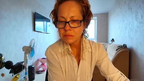 Liora Weiss online show from 05.27.26