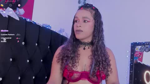 lips_sarasofia online show from 09.22.25