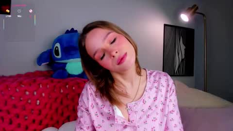 Lina online show from 10.13.25