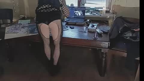 liquid_sky_ online show from 03.21.26