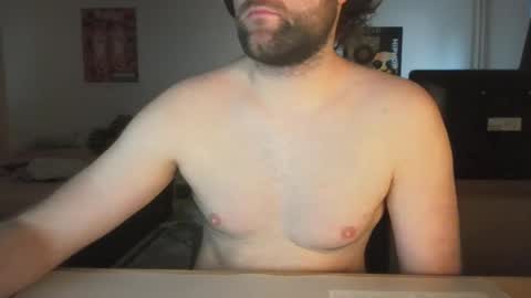 Snapshot of liropogo123456 chatting on 12.14.25 liropogo123456 online show from 12.14.25