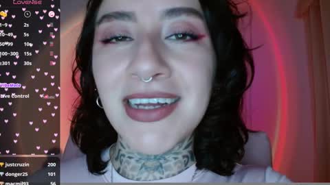 Snapshot of lisa_avila_ chatting on 01.09.25 Lisa online show from 01.09.25