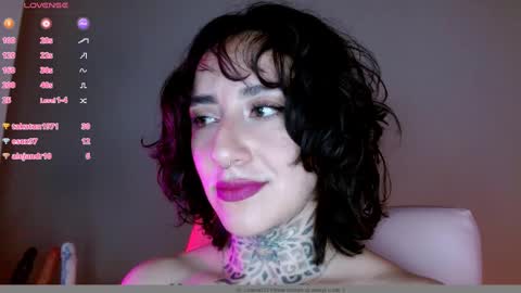Snapshot of lisa_avila_ chatting on 01.16.25 Lisa online show from 01.16.25