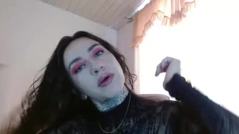Snapshot of lisa_avila_ chatting on 05.27.26 Lisa online show from 05.27.26