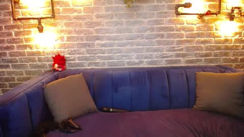 Lisa Caprice online show from 02.14.25