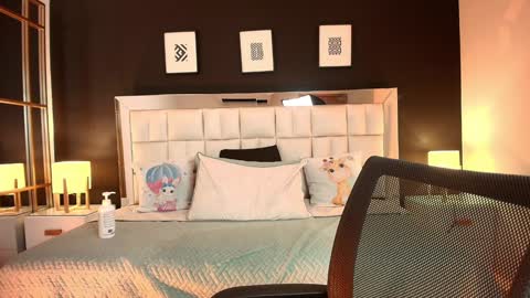 Snapshot of lisa_casper chatting on 01.31.25 Lisa online show from 01.31.25