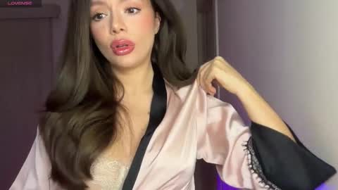 lisa_graham online show from 02.11.26