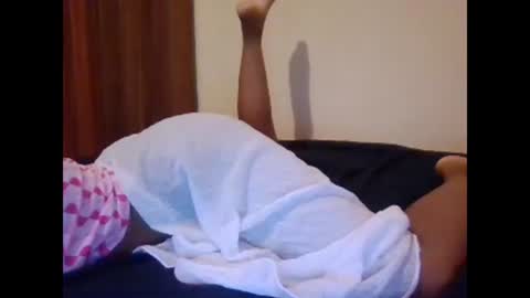 Snapshot of lisa_larry chatting on 01.09.25 lisa larry online show from 01.09.25