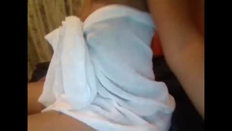 Snapshot of lisa_larry chatting on 01.19.25 lisa larry online show from 01.19.25