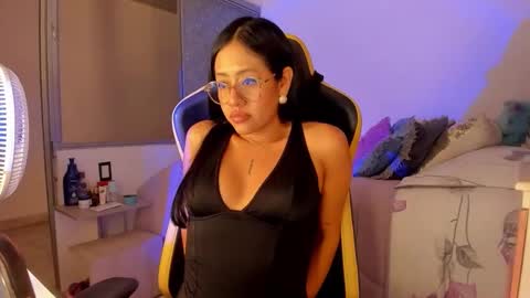 Lisa Thompson online show from 11.14.25