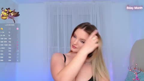 Lisa online show from 10.12.25