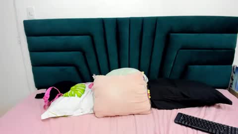 lisa white  online show from 03.04.25