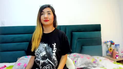 lisa white  online show from 03.10.25