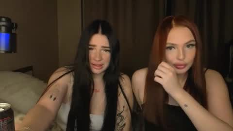 Snapshot of lisaanddenis chatting on 10.11.25 Lisa and Den online show from 10.11.25