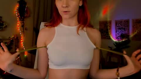 Snapshot of lisaaris chatting on 05.11.26 Lisa Aris online show from 05.11.26
