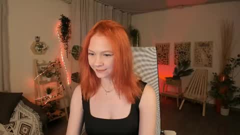 Snapshot of lisaaris chatting on 05.24.26 Lisa Aris online show from 05.24.26